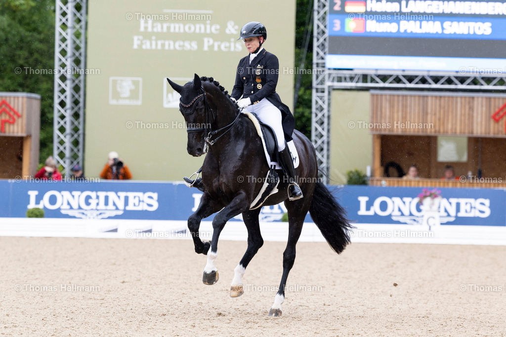 TH_405-WERTH Isabell (GER)_ Wendy de Fontaine_37727 | Deutsches Spring- und Dressur-Derby 2026 am 16.05.26 in Hamburg, 405WERTH Isabell (GER), Wendy de Fontaine